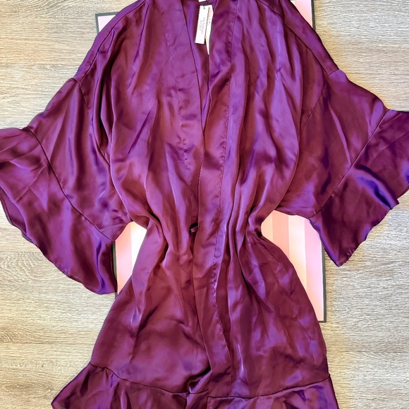 Victoria's Secret Satin Flounce Robe Ruffle Sleeves M/L NWT